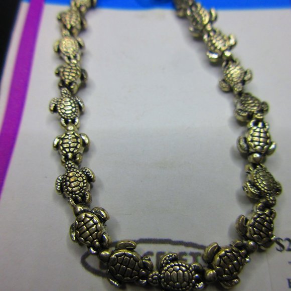 Sea Turtles Silver Plated Jewelry 7" Stretchy Bracelet - Picture 2 of 3